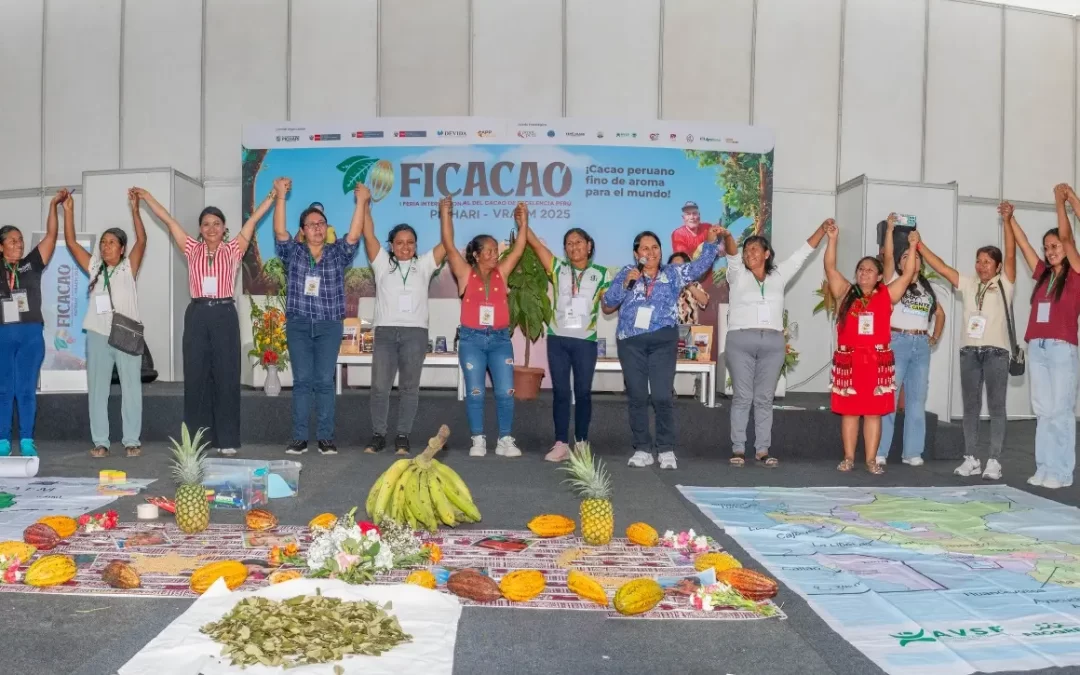 Mujeres que transforman el cacao del Perú: liderazgo y solidaridad marcan el segundo día del FICACAO 2025